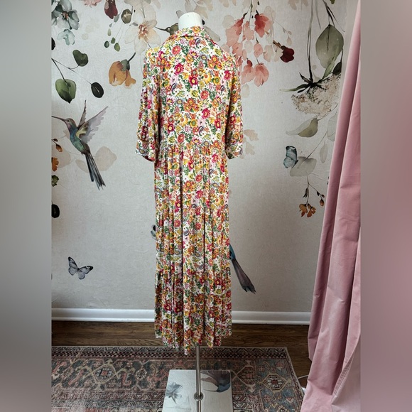 Natural Life Rebecca Midi Dress in White Floral. - Picture 2 of 6